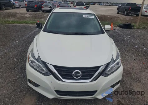 2018 Nissan Altima 2.5 z USA, uszkodzony, nr VIN 1N4AL3AP4JC182722